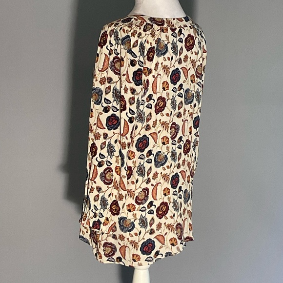 Olivia Grey Medium Long Sleeve Blouse Shirred Shoulders Rayon Fall Colors NWT - Picture 5 of 16